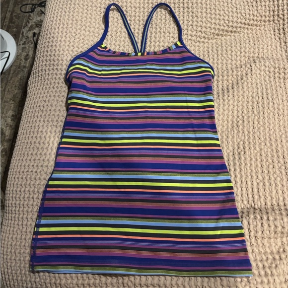 Lulumeon flow y tank top - Picture 1 of 3